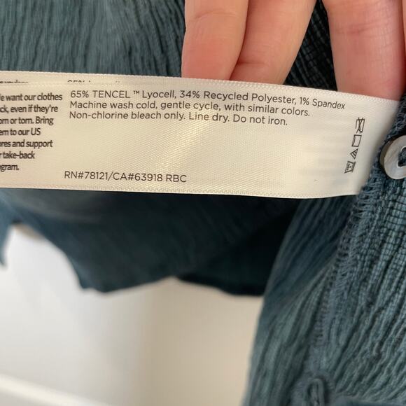 Eileen Fisher Teal-Blue Woven Plisse Mock Neck Top Crepe Tencel Short Sleeve S - Picture 6 of 7